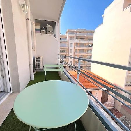 Joli Studio - Studio Neuf Terrasse Clim Wi-Fi 2 Min. Des Plages Антиб Екстериор снимка